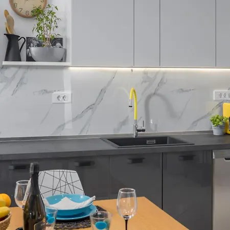 Apartment House Runa Porec